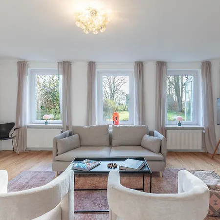 Villa Morgenthau - Hideaway zwischen den Meeren Ferienhaus *